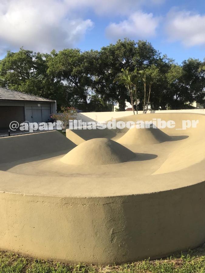 Apto Cond Ilhas Do Caribe - Pr - Beira Mar Matinhos Exteriör bild